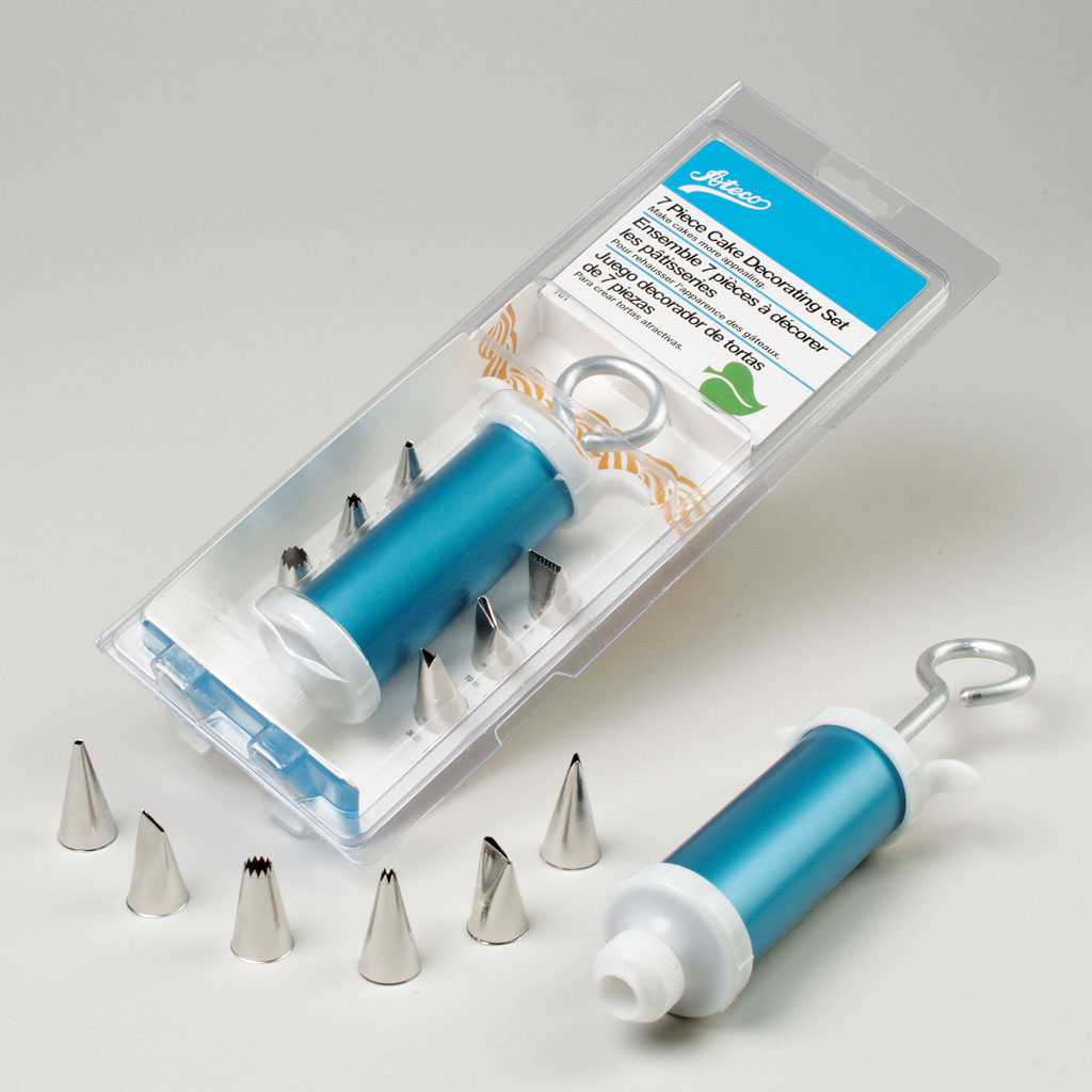7 Piece Decorating Set with Syringe